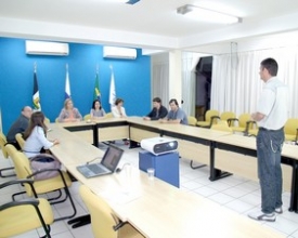 O especialista em acabamento Bruno Ayala proferiu palestra com o tema “Como agregar valor ao produto gráfico”, 