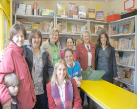 Escola Jardel Hottz inaugura sala de leitura