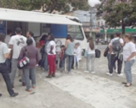 Evento na praça marca Dia Mundial de Luta contra a Aids