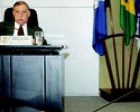 Jamila afirma à CPI ter tomado decisões “imperiosas” ante a calamidade pública