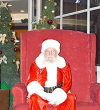 Papai Noel, um símbolo do Natal que  permanece encantando adultos e crianças