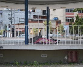 Coreto da Praça Marcílio Dias também serve de abrigo para moradores de rua