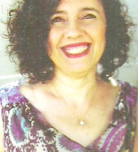 Professora friburguense lança livro sobre adoção