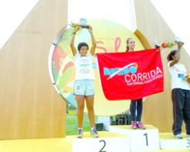 ESPORTES - Mirlene Silva brilha em corrida na capital