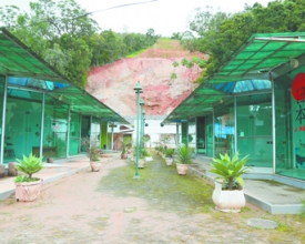 Praça das Colônias continua abandonada