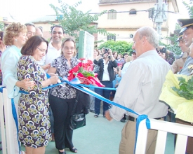 Prefeito Silvio Daflon inaugura Creche Padre Antônio Claret