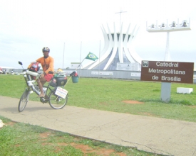 Amazonense percorre todas as capitais de bicicleta e quebra recorde