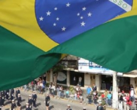 Desfile na Alberto Braune marca os 192 anos de Independência do Brasil