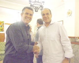 Prefeito de Trajano participa de importante reunião com Rogério Cabral e Índio da Costa