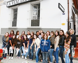 Estudantes visitam A VOZ DA SERRA