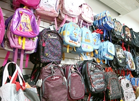 Venda de material escolar aquece comércio