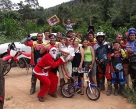 “Trilheiro Noel”: solidaridade sobre duas rodas