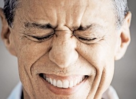Chico Buarque lança novo álbum e seu nome volta a ser o mais comentado pela crítica musical