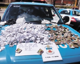 PM apreende quase cinco quilos de maconha com acusado de gerenciar o tráfico no Dedé
