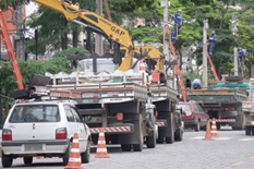 Avenida Alberto Braune em preparo para receber desfiles