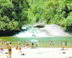 É tempo de se refrescar nas  cachoeiras e rios de Lumiar