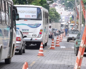 Preparativos para o carnaval  provocam retenções no trânsito