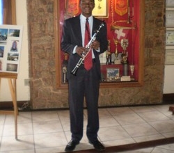 Clarinetista da banda Sinfônica Campesina Friburguense, o mais novo integrante do Corpo de Fuzileiro Navais da Marinha do Brasil