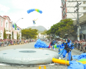 Muitas homenagens aos 195 anos de Nova Friburgo no desfile de 16 de maio