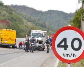 Acidente de trânsito deixa duas vítimas