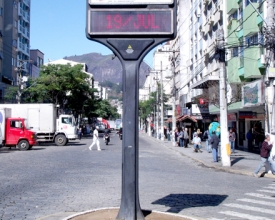 Relógio digital da Alberto Braune está novamente em funcionamento