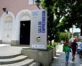 Nova Friburgo ganha escritório regional da Junta Comercial do estado