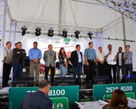 Fepro 2015 é inaugurada com presença de autoridades