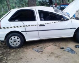 Motorista perde a direção e veículo cai no Rio Bengalas 