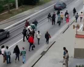 Manifestação contra proibição dos ônibus causa retenção no trânsito