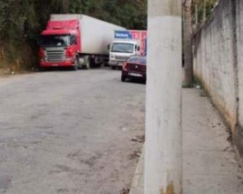 Av. Nossa Senhora do Amparo, alternativa ao trânsito que pouco adianta