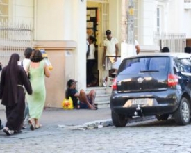Moradores de rua são alvo de queixas da comunidade
