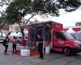 Lançamentos da rede O Boticário em mostra na praça 