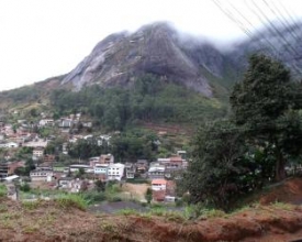 Comunidade de Córrego Dantas se prepara para as chuvas