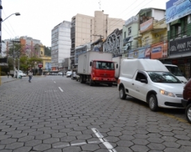 Passagem dos blocos e escolas de samba exige esquema especial de trânsito em Friburgo