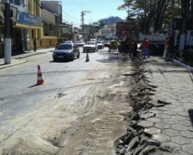 Obra no Paissandu causa congestionamento no Centro