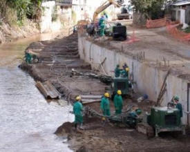 Obras do Rio Bengalas avançam e chegam próximo a Duas Pedras