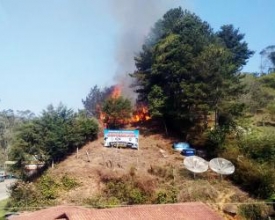 Bombeiros registram ao menos cinco focos de incêndio em Friburgo nesta sexta