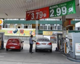 Preço da gasolina sobe de novo