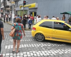 Sinal da Monte Líbano: palco de disputa entre motoristas e pedestres