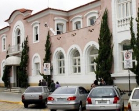 Prefeitura: contratos temporários podem ser renovados de novo