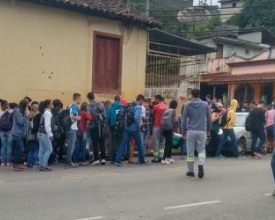 Três estudantes são atropelados em Riograndina