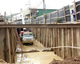Obra em córrego vai acabar com inundações em Conselheiro, diz Prefeitura