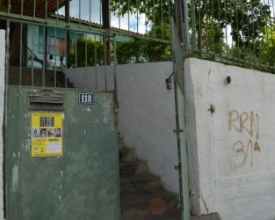 Falta de serviço de portaria nas escolas estaduais vai parar na Justiça