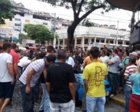 Suspeito de abusar de jovem no Centro é ‬agredido por populares