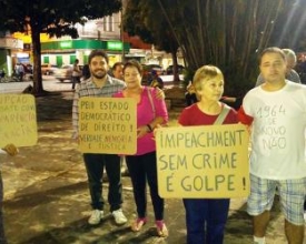 Nova Friburgo também teve manifestação contra o impeachment