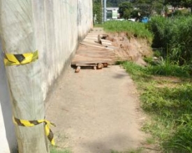 ​Defesa Civil interdita ponte construída por moradores em Duas Pedras