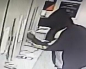 Homem rouba R$ 10 mil de estabelecimento no Centro