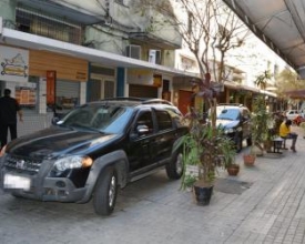 Estacionar na Rua Portugal virou rotina