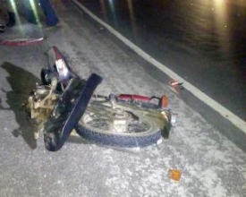 Motociclista de 29 anos morre ao bater em carro na RJ-116