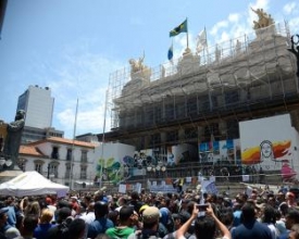 Análise do pacote do governo do estado na Alerj é marcada por protestos